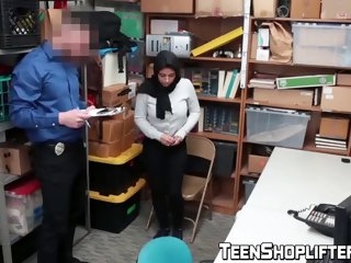 little teen thief gives her pussy to a cop for freedom